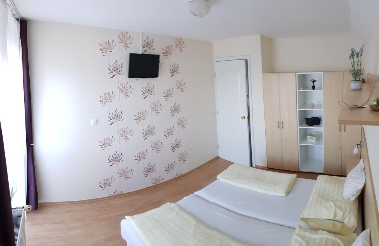 Szaloky Apartmanhaz Gyenesdias Exterior photo