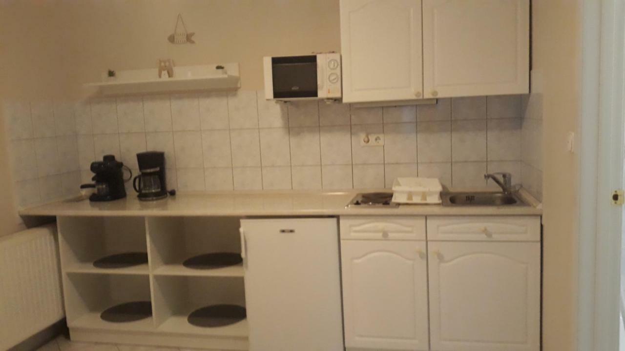 Szaloky Apartmanhaz Gyenesdias Exterior photo