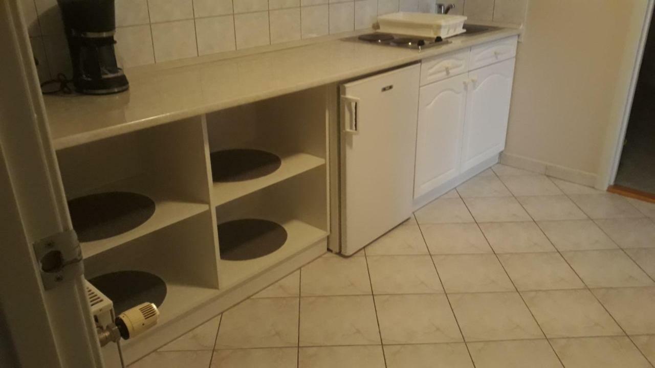 Szaloky Apartmanhaz Gyenesdias Exterior photo