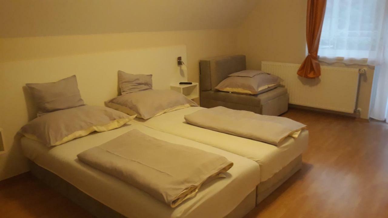 Szaloky Apartmanhaz Gyenesdias Exterior photo